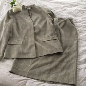 Size 14 2pc Glen Check Dress Suit